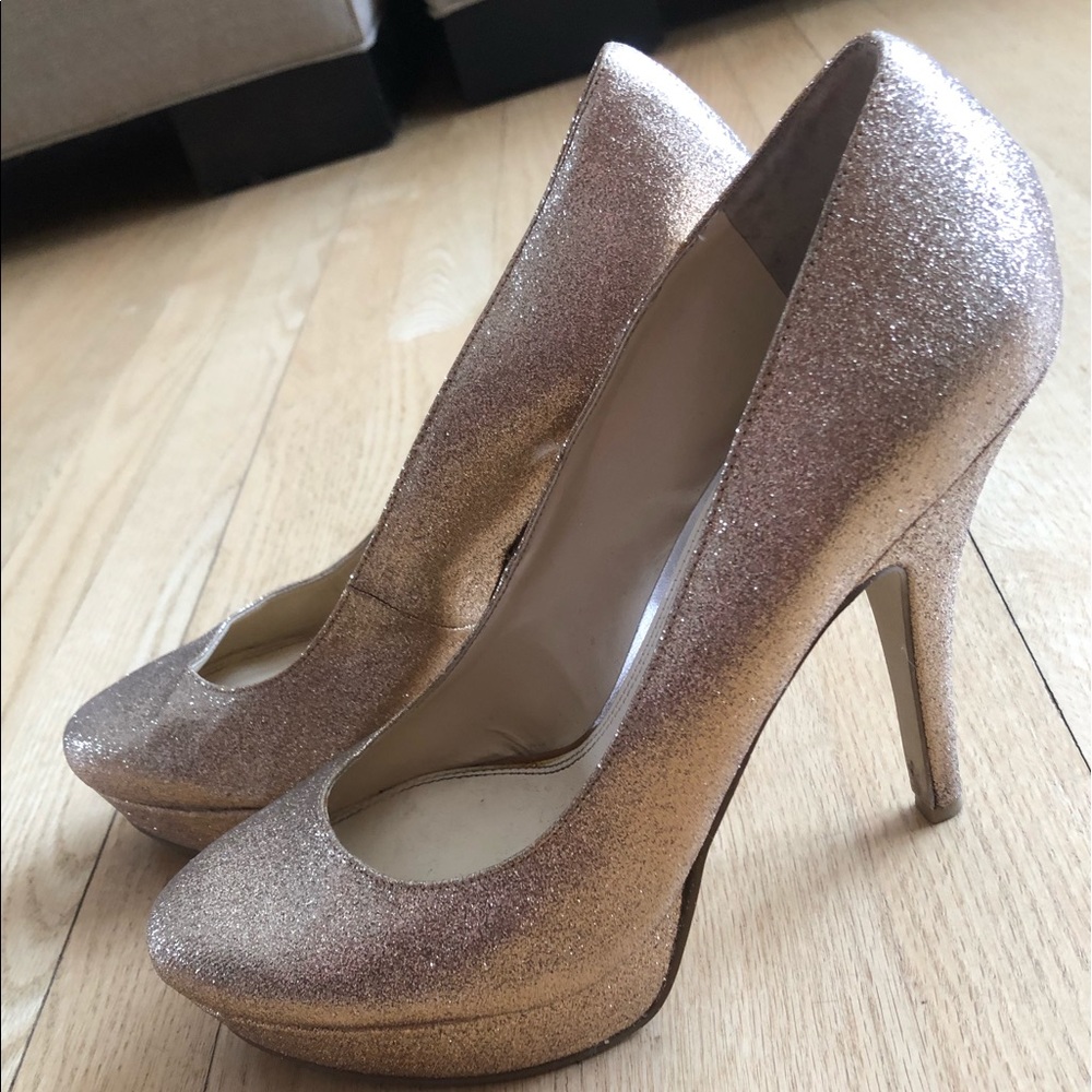 Enzo Angiolini gold sparkly heels